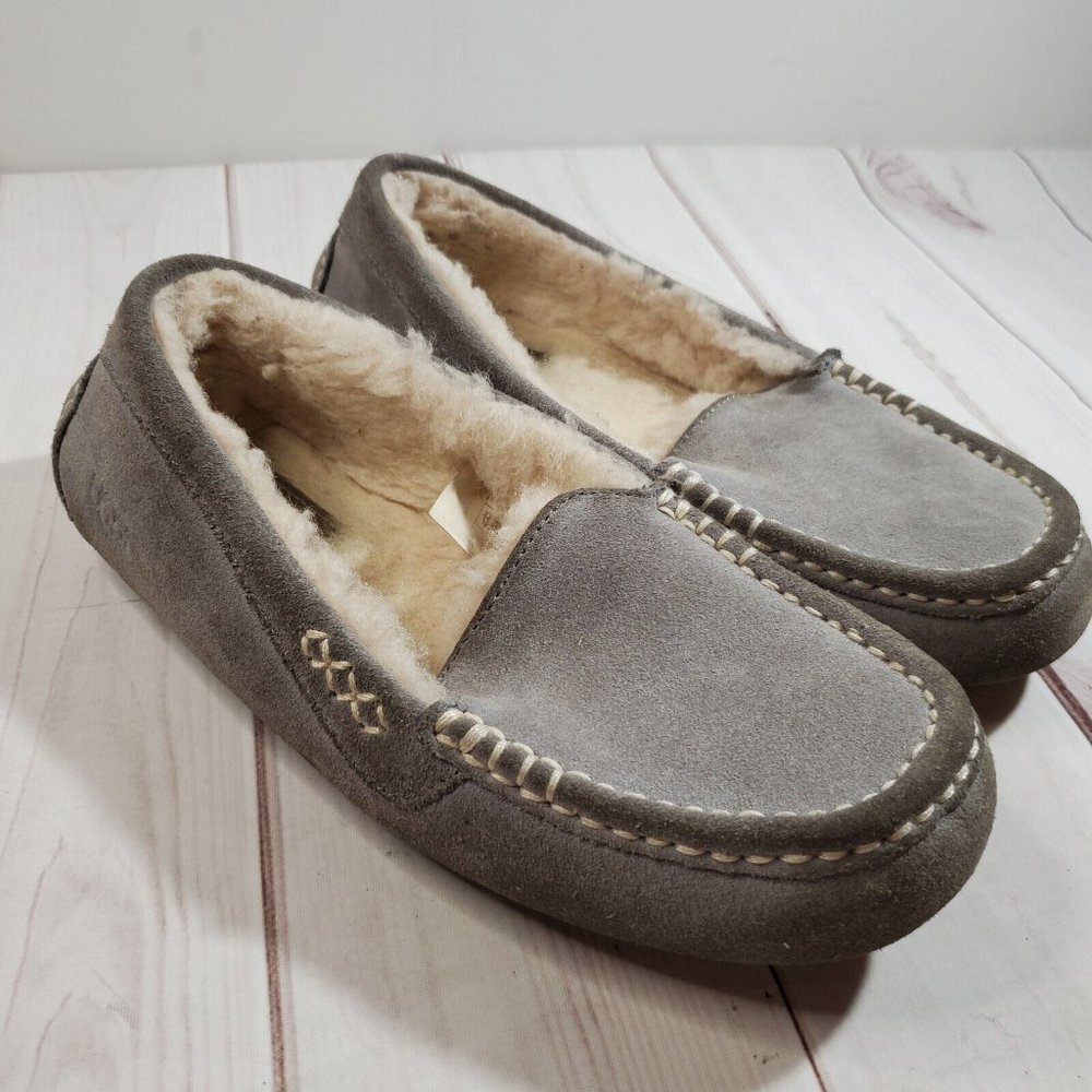 Ugg Slippers 7 Slip On Shoes Gray Suede Faux Fur Lined Comfort Womens